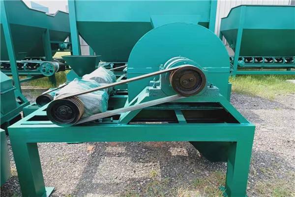 雞糞有機肥設(shè)備實拍