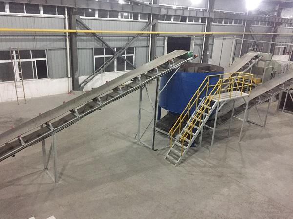 怎么利用雞糞和秸稈堆制有機(jī)肥？