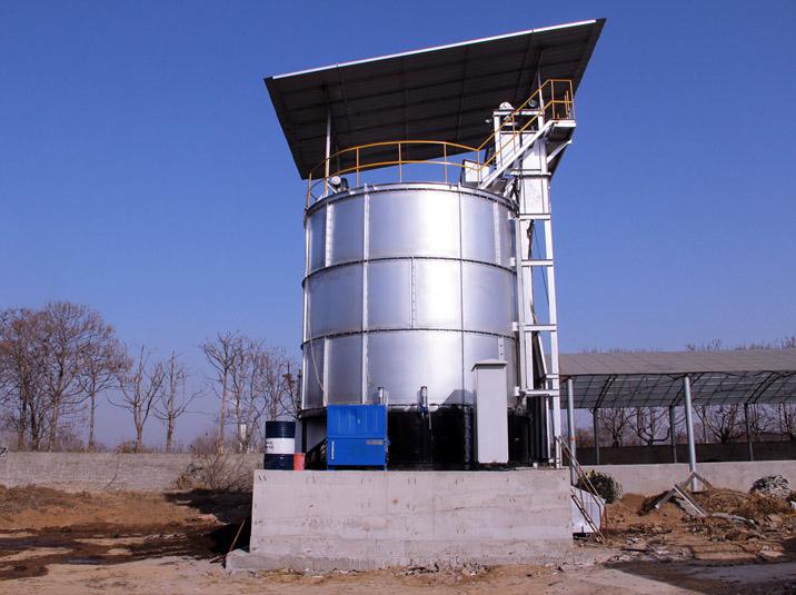 有機肥立式好氧發(fā)酵罐的工作原理是什么？適用于哪些養(yǎng)殖場使用？