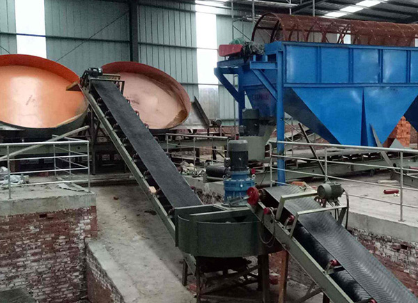 初次操作有機(jī)肥生產(chǎn)設(shè)備注意哪些事項(xiàng)？